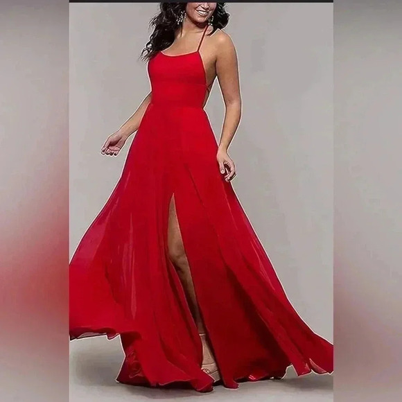 Dreamy Romance red  Backless Maxi Dress - Picture 1 of 12